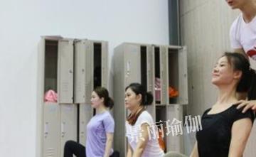 深圳景丽九游会J9 J9九游会瑜伽培训(图1)